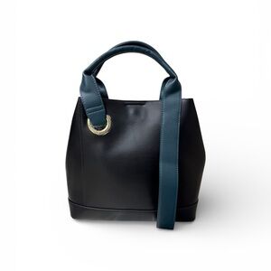 Chic Black and Teal Shoulder Bag w/travel case